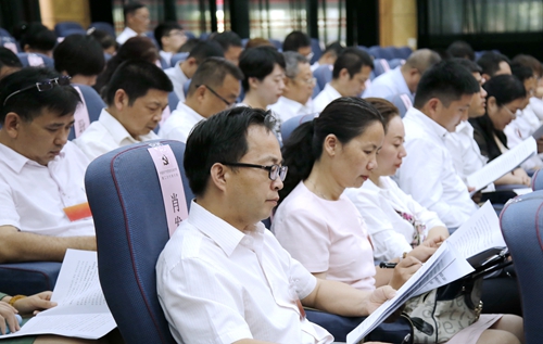 肖老師看報(bào)告用_MG_3828 - 副本 - 副本.JPG