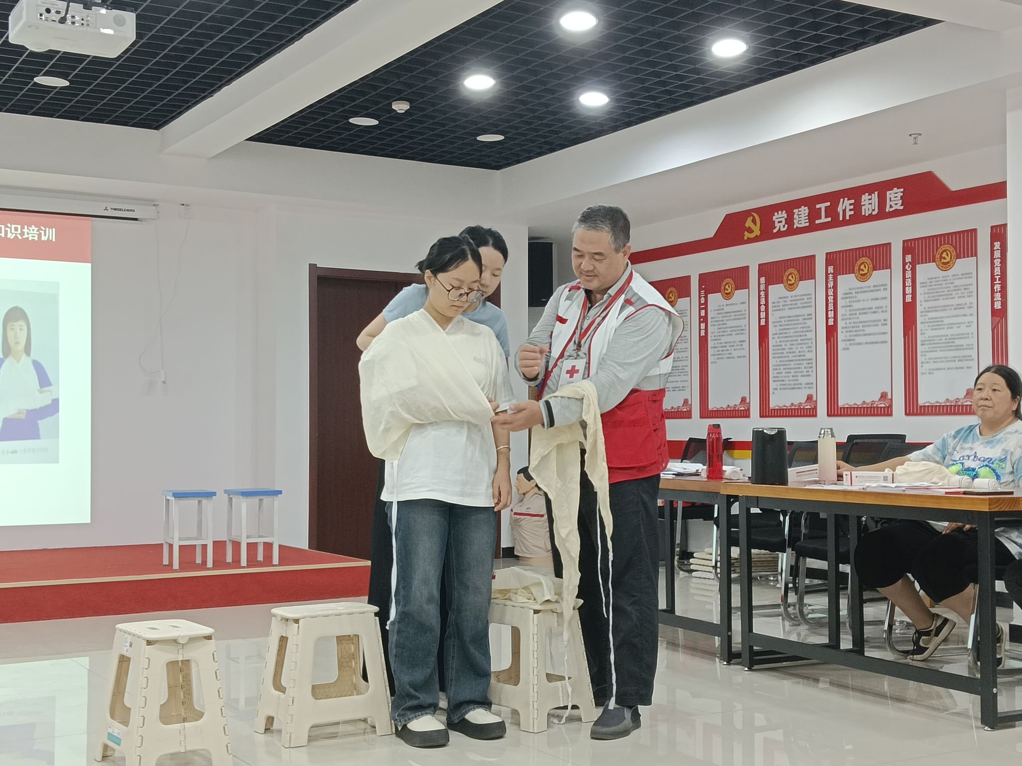 e3d4f3d9b3390d99d6b76b81d3ab4db