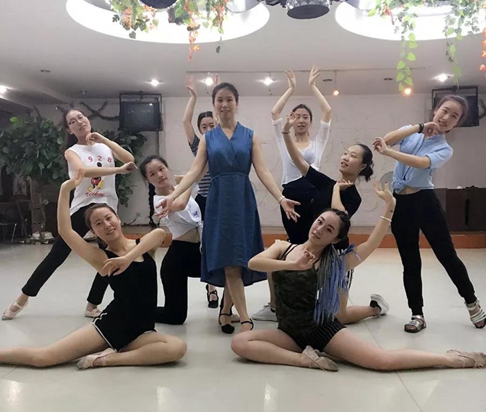 何云11 - 副本.jpg