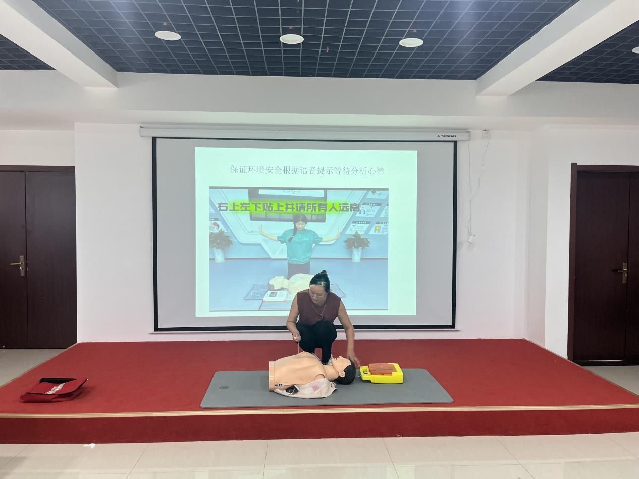 e83a76b2c1edc4add452618df628cb4